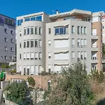 Apartment And Excelsior *