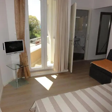 And Excelsior Apartment *