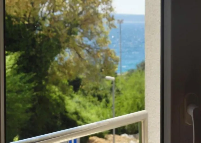 And Excelsior * Split